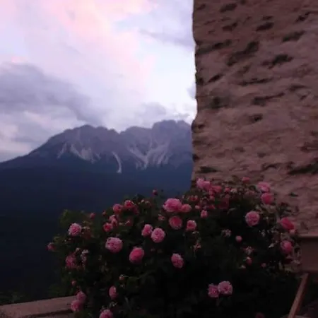 Tabia Di Francesca - Fienile Tra Le Montagne Silenziose * Candide